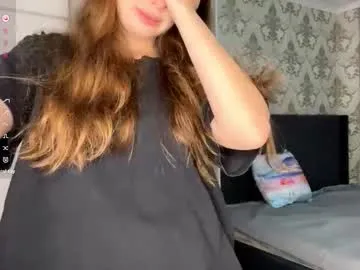 evonnesilvestre — Goal: Tease with my top under T-shirt #shy #18 #lovense #squirt #bigboobs [33 tokens remaining]