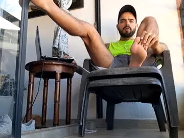 ferpaisa2024 — Ferpaisa2024's room #feet #latino #bigfeet #hairy #gay #colombia