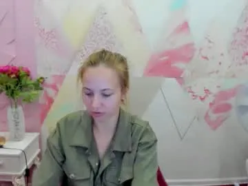 formosad — Hi there! Its first day here! #new #cute #young #pvt #natural