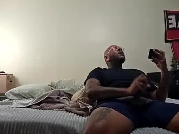 forrplay92 — follow me. let's c2c. girlfriend left me up & horny, so lets play. #chubby #tattoo #bigcock #c2c