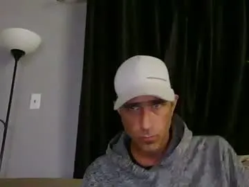 fouraide42 — Freechat on Chaturbate