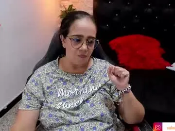 francesca_bbw — Take control for 55tk  - Multi Goal:  Make me scream  [55tk each Goal] #bigass #bbw #chubby #anal #fuckmachine #atm