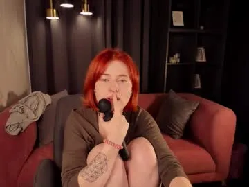 freirene — Hi! I'm #new - feel free to buzzz me with my #lovense toy ;) #redhead #young #c2c #cute [489 tokens remaining]