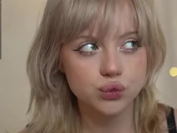 fuckin_cassie — I have a mysterious mood today<3 // GOAL: Hi, cutie [15 tokens left] #18 #new #lovense #skinny #shy