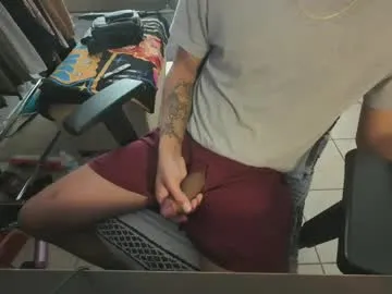 fuxingfreak — Goal 1 : Cum at goal  (200 tokens remaining)
