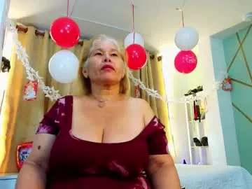 girl_amada — CrazyTicket: suck tits meals | TICKET PRICE: 8 #milf #mature #anal #squirt #bigboobs