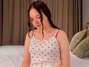 goddessloveee — GOAL: air kiss <3 [64 tokens remaining] Welcome to my room! I'm #18 years old, a #new model and very #shy. Be polite to me #skinny #bigass