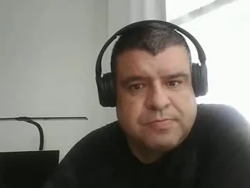 gomezgonz5 — Freechat on Chaturbate