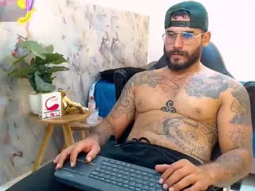 hanz_col — #muscle #hairy #latino #party #latina [2000 tokens remaining]