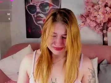 harmony_mills — GOAL: shake this ass [3 tokens remaining] so pretty girl #cute #nylon #puffynipples #smalltits #saliva
