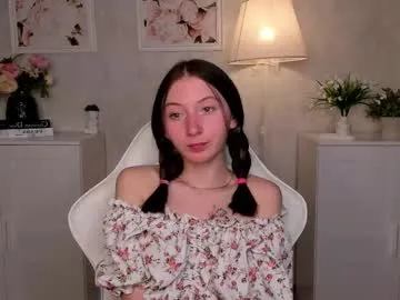 havefunwithmee_ — hello guys! I'm ner here, toy with me <3 - Goal: Air kiss [11 tokens left] #lovense #new  #18 #teen #skinny
