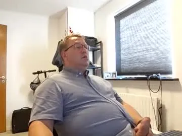 henrikrp1971 — Freechat on Chaturbate