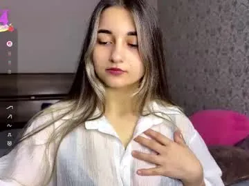 hildaaxley — Hi dears<3 My name is Lola. Let's have fun! Goal: Flash boobs  #lovense #18 #bigass #teen #bigboobs [33 tokens remaining]