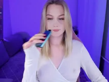 honey_blondee — Multi Goal: take off top (5 min) [666tk each Goal] #lovense #daddysgirl #blonde #shy #bigass