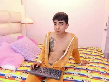 hottiie_guy — show cum #femboy #cum #18 #young #twink [555 tokens remaining]