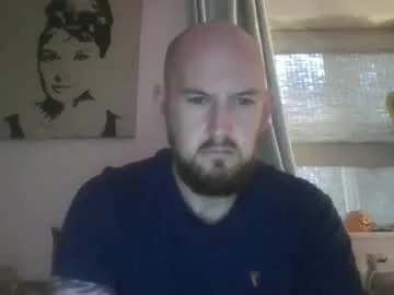 hunghorny2630 — Freechat on Chaturbate