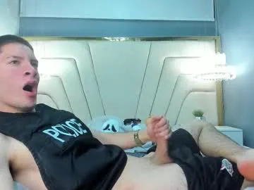hunterheat_ — GOAL: Sexy Dance [36 tokens remaining] Welcome to my room! #bigcock #pvt #sexy #18 #cum