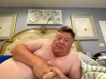 hypnotizing4u — Hypnotizing4u's room. #mature #daddy
