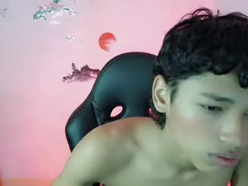 im_david01 — show naked + masturbation hard X 5 min [132 tokens left]