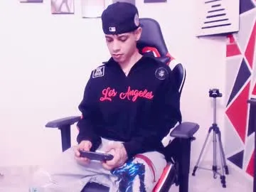 indomitablebeast — Matias cum show   #straight #showcum #pvtshow #latino #colombia [900 tokens remaining]