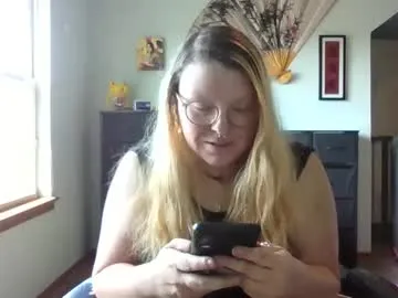 itsglitch222 — Freechat on Chaturbate