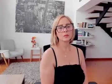 janeturner — You want to see how naughty I am for you... - Goal: I play with oil in my tits [172 tokens left] #milf #blowjobhot #bigboobs #bignipples #bigass