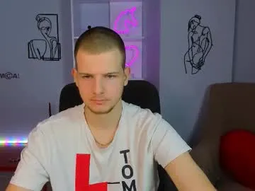 jasper_deeper — GOAL: taking off my T-shirt [499 tokens remaining] Welcome to my room! #muscle #bigcock  #young #cum #ass