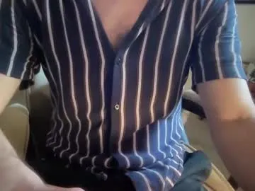 jaxnixon — Show Daddy you FUCKING love him. [1 tokens remaining]