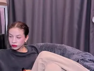 jenniferr_1 — PVT open! - Goal: Slap ass x10 [91 tokens left] #shy #pvt #daddy #skinny #tattoos