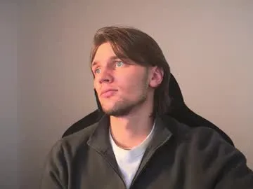 jessierise — I'm trying to escape from Russia. Help me!