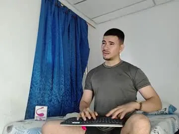 jeycob_happy97 —  #ass #cum #hairy #dick #latin  [2000 tokens remaining]