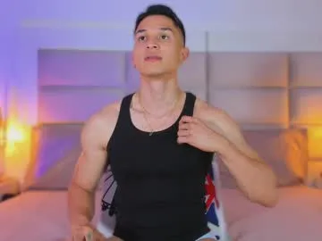 jhosua_hunt — GOAL: Cum Show [2222 tokens remaining] Hey guys, let's enjoy together tonight, I'm really horny! #cum #teen #bigcock #lovense #muscle