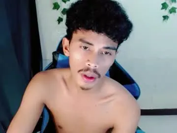 jim_cumxx — Hi I am new here! take me Pvt I will give u a BIG LOAD #asian #bigcock #couple #young #master [2000 tokens remaining]
