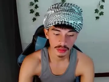 jim_cumxx — Hi I am new here! take me Pvt I will give u a BIG LOAD #asian #bigcock #couple #young #master [2000 tokens remaining]