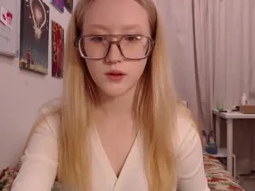 joan_kiss — GOAL: tease [48 tokens remaining] Welcome to my room! #skinny #blonde #bigboobs #german #new