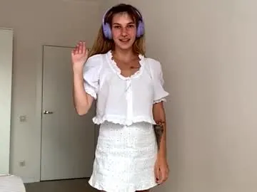 joanhobart — GOAL: Eye contact 1min Hello everyone, I am Lana, I'm new here is my First day.  #18#new #bigass #teen #shy [11 tokens remaining]