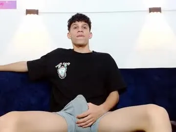 john_ssnow29 — cum  #cum #bigcock #uncut #lovense #latino [698 tokens remaining]