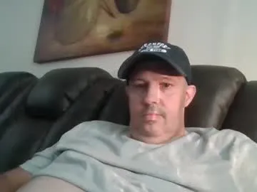 johnnycb7 — hi everyone im so horny who wants to have fun in pvt