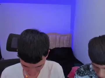 juan_nd_steven — Kiss boys [12 tokens remaining]