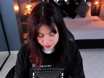 julieth_brown_ — You want to play true or dare with me! 10tks to play!// PVT ON // C2C // TIP MENU   - Goal: PLAY NIPPLES! [40 tokens left] #latina #petite #blowjob #young #bigboobs