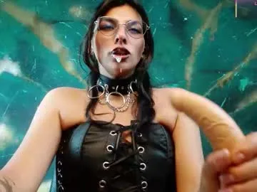 julieth_sex1 — GOAL: Lick two my finger [25 tokens remaining] Welcome to my room Destroy my makeup, a lot SALIVA!! #saliva #messy #spit #deepthroat #goth