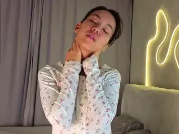 juniebogany — GOAL: choke me + sexy suck 2 fingers [30 tokens remaining] Hi im Elly, im 18, Glad to see in my room #18 #squirt #teen #young #asian #lovense