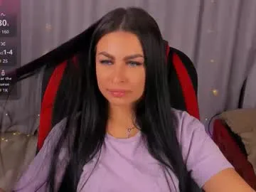 katrinablaze —  Hello guys. welcome to my room  - Goal is : Close-up doggy pose + shake that ass  #bigboobs #teen #bigass #daddy #18