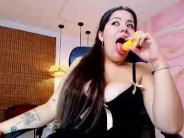 kaylaa_cooper — stripper and naked [111 tokens remaining] #natural  #squirt #hairy #latina #hairy