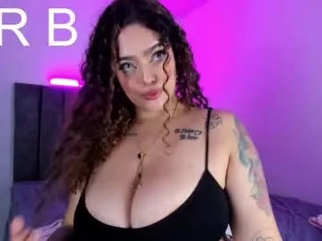 kayllaevans_ —  Goddess Curve OPEN PVT - Goal: Rub  pussy on my panties [35tk each Goal] #latina #curly #bigboobs #curvy #bigass