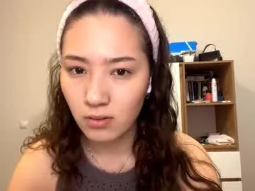 kelikurtulus — Goal:  Spin around, show my outfit i'm #new here <i'm #young #18 #asian and little  #shy [19 tokens remaining]