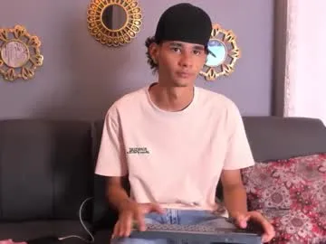 kenix_777 — HELLO GUYS, WELCOME TO MY ROOM SHOW CUM! #bbc #twink #latino #young #findom [1320 tokens remaining]