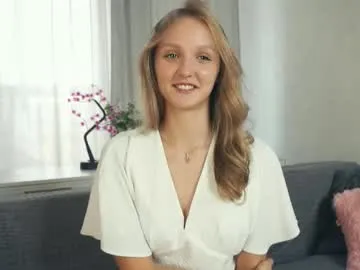 keraholman — Hello everyone Goal:For a good day^^  i'm #new here #skinny and #shy i'm #18 years old and #blonde [22 tokens remaining]