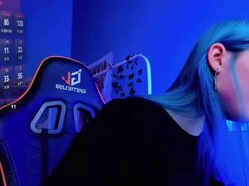 kiara_dream — GOAL: Dancing with massage boobs [179 tokens remaining] Lets get a party guys! <3 #young #skinny #shy #petite #teen