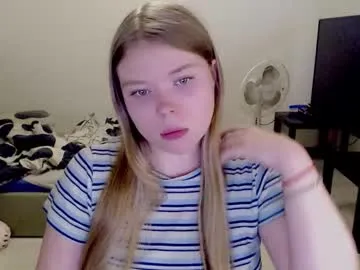 kitten_jenny01 — Take off my top #british #puffynipples #new #natural #bigboobs [997 tokens remaining]